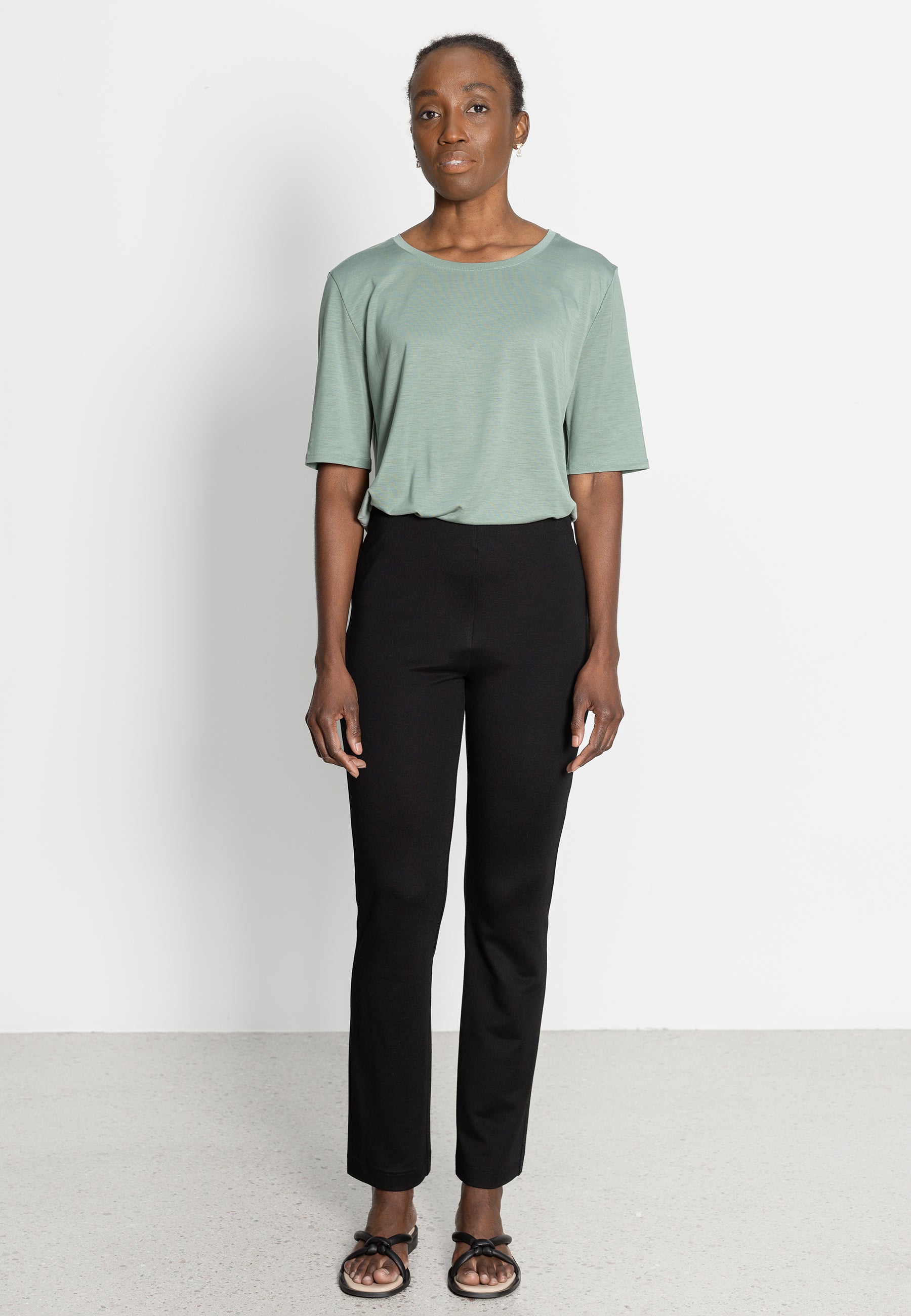 STRAIGHT LEG TROUSERS