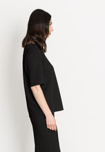 Load image into Gallery viewer, DETAILED JERSEY TOP
