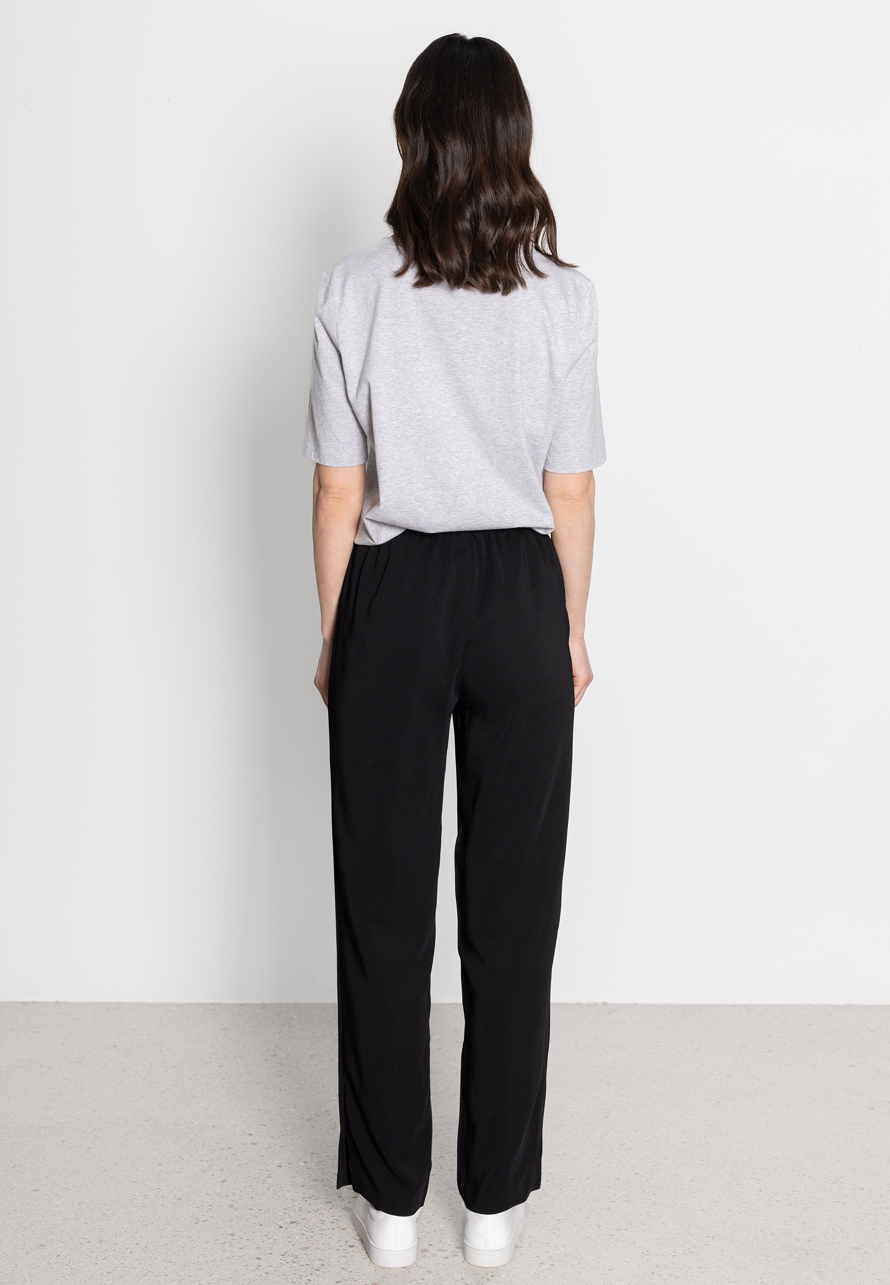 RELAXED FIT TROUSERS
