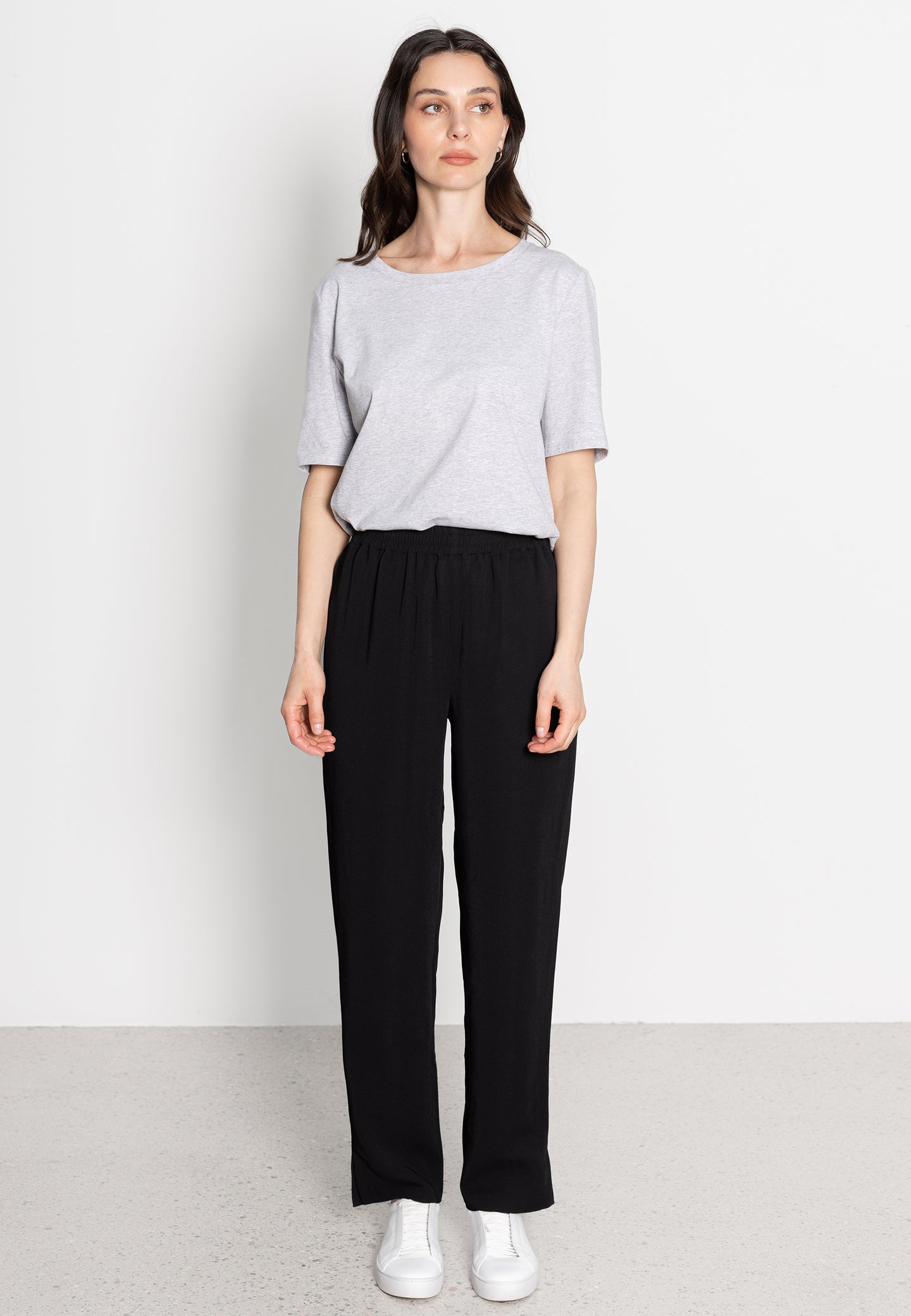 RELAXED FIT TROUSERS
