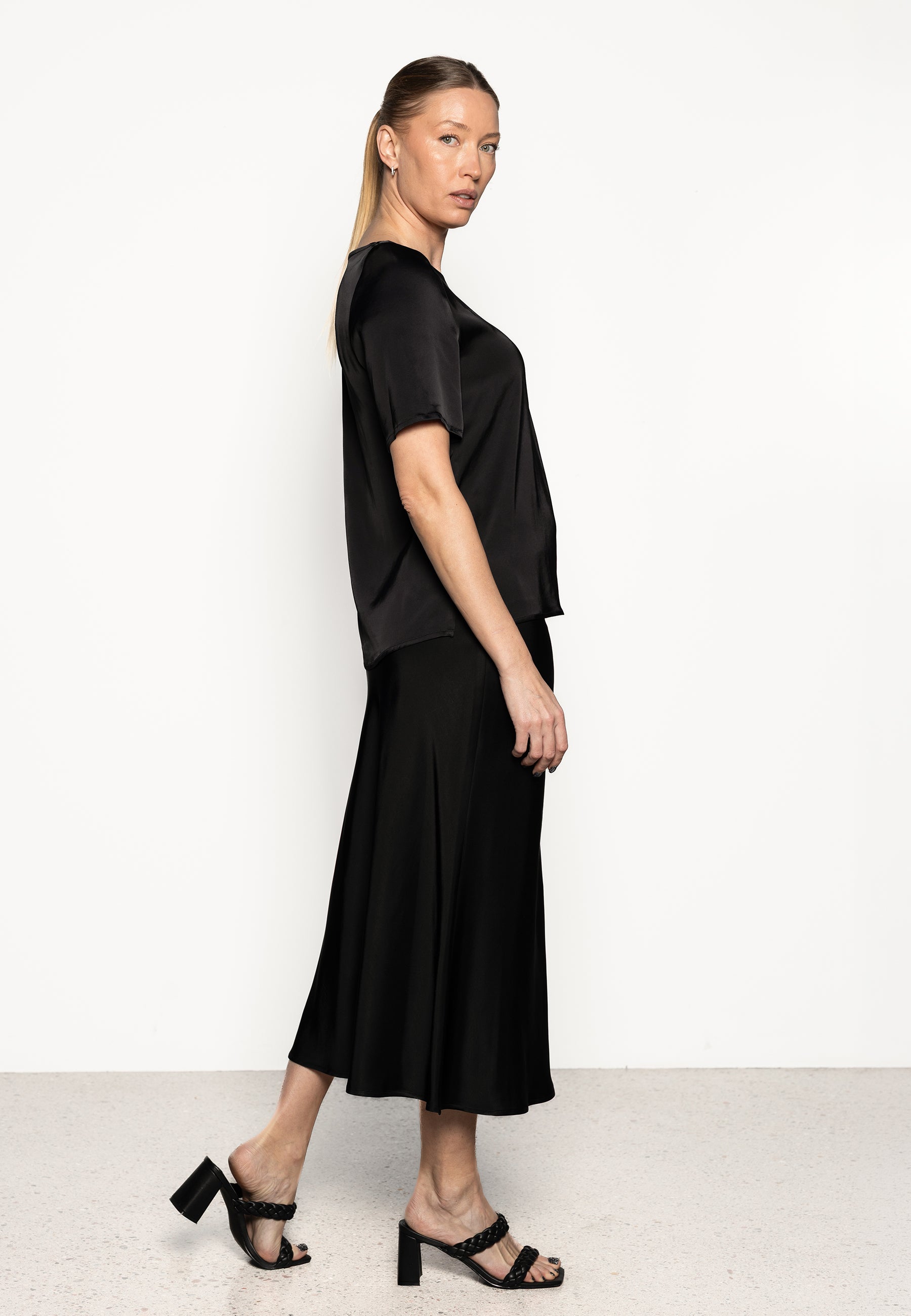 SATIN MIDI SKIRT