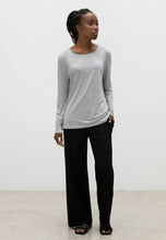 Load image into Gallery viewer, LIGHTWEIGHT LONG SLEEVE TOP
