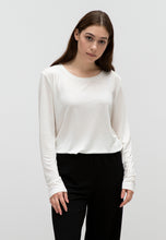 Load image into Gallery viewer, LIGHTWEIGHT LONG SLEEVE TOP
