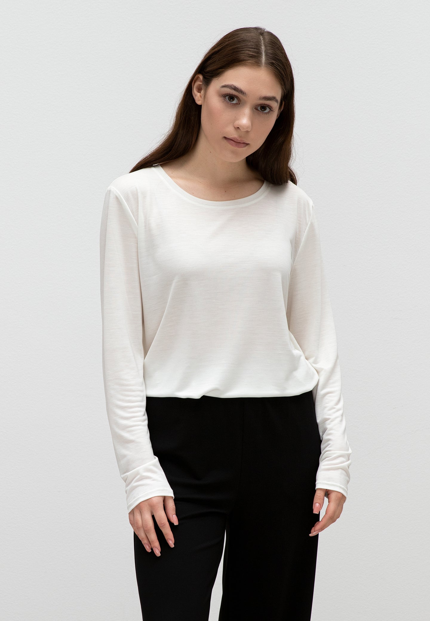LIGHTWEIGHT LONG SLEEVE TOP