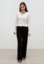 Load image into Gallery viewer, LIGHTWEIGHT LONG SLEEVE TOP
