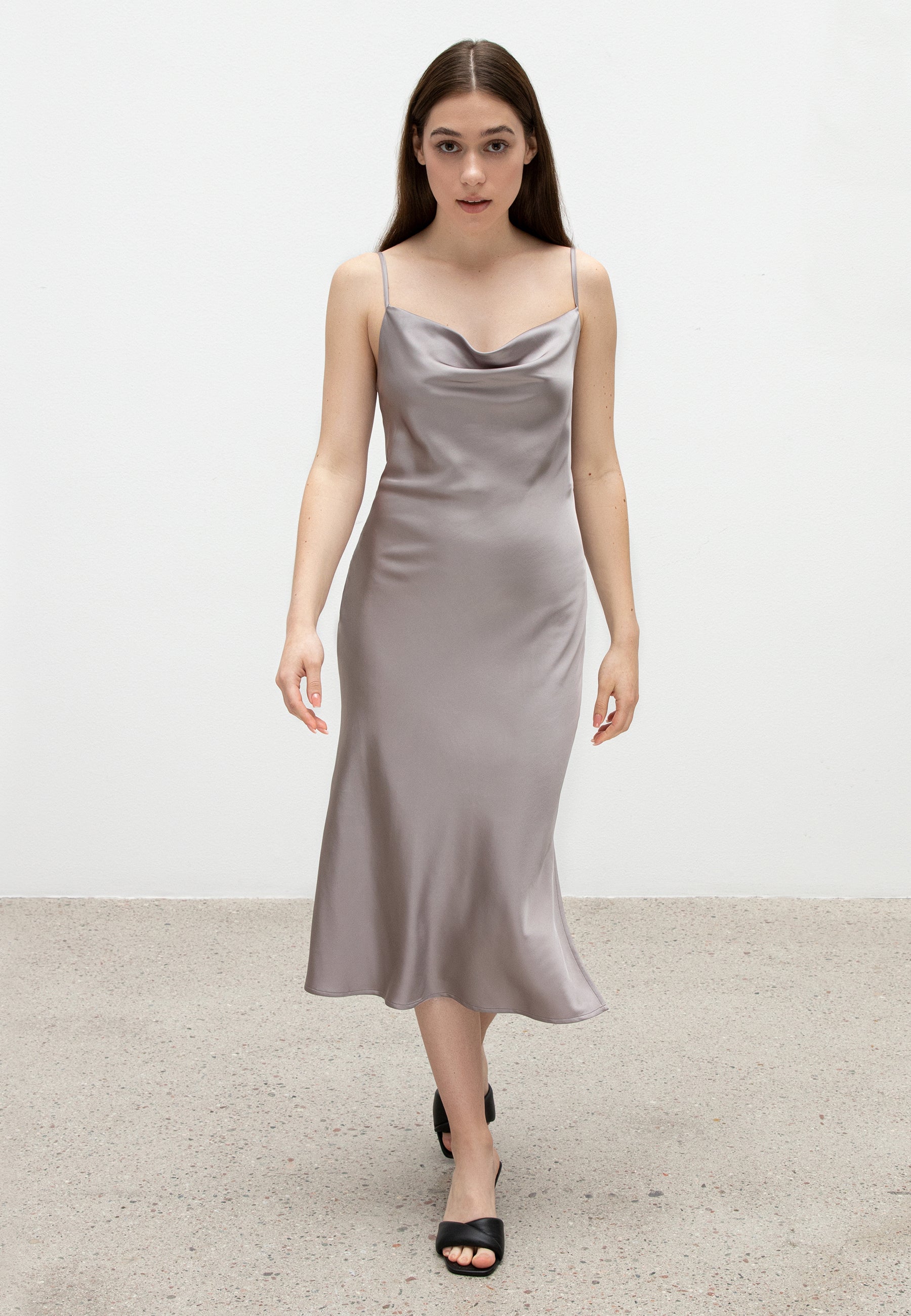 #color_silver grey