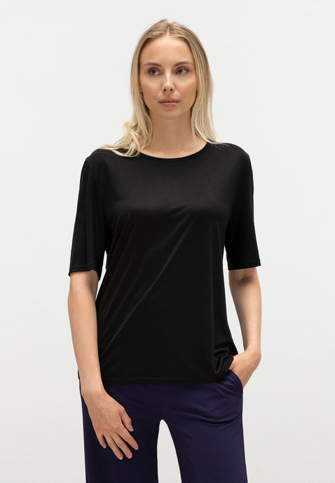 LIGHTWEIGHT T-SHIRT