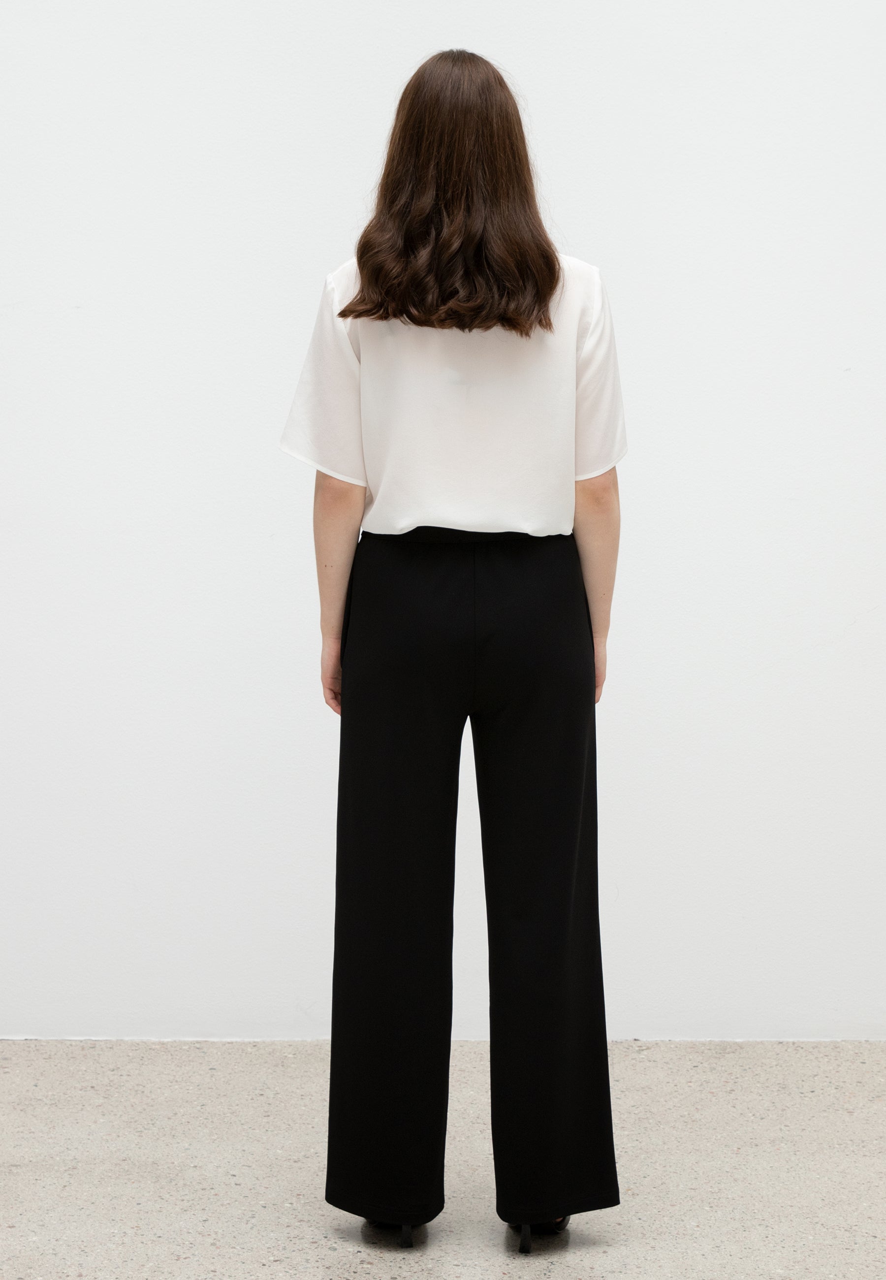 WIDE-LEG TROUSERS