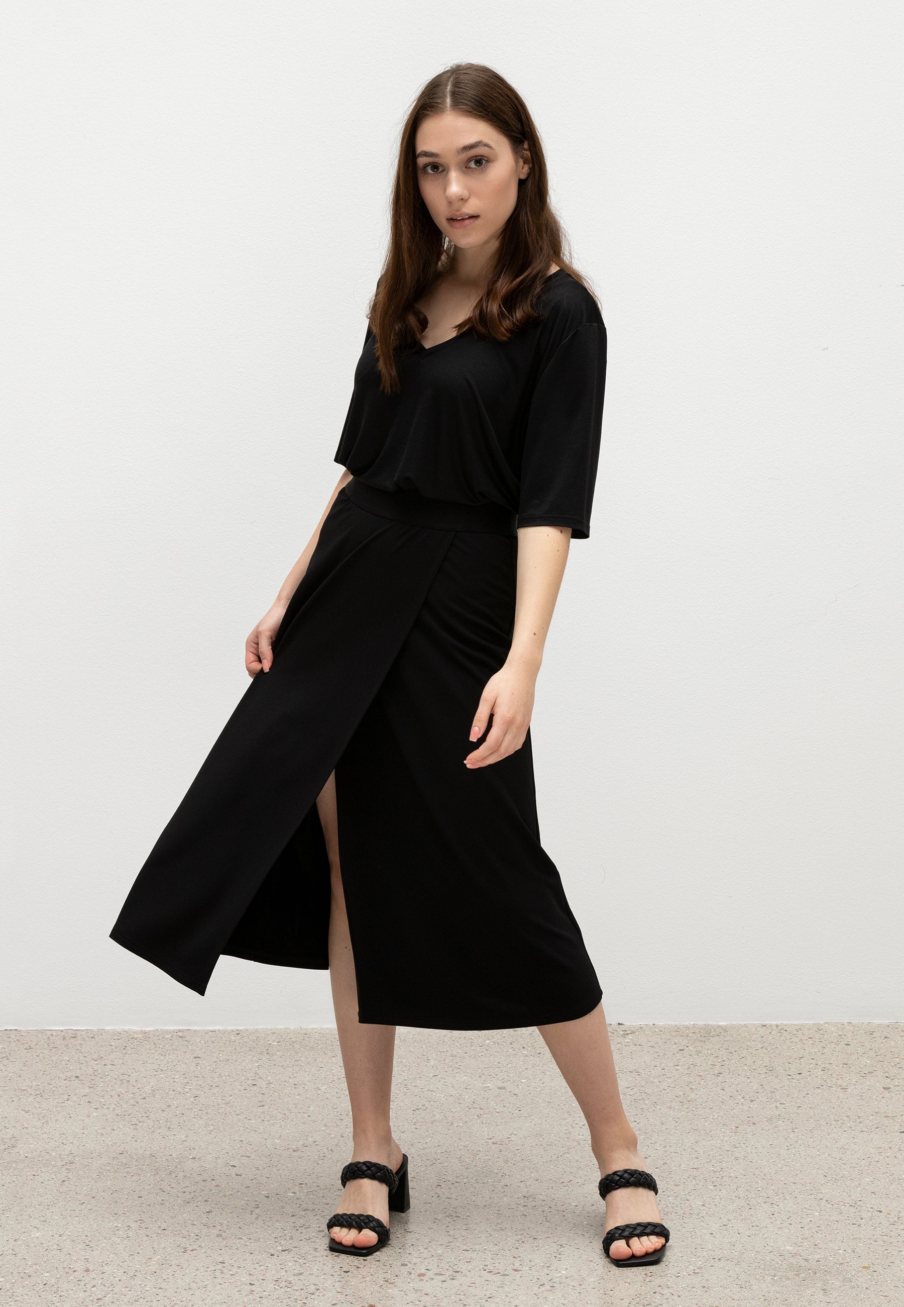 WRAP SKIRT